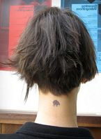 fryzury krótkie asymetryczne - uczesanie damskie zdjęcie numer 114A